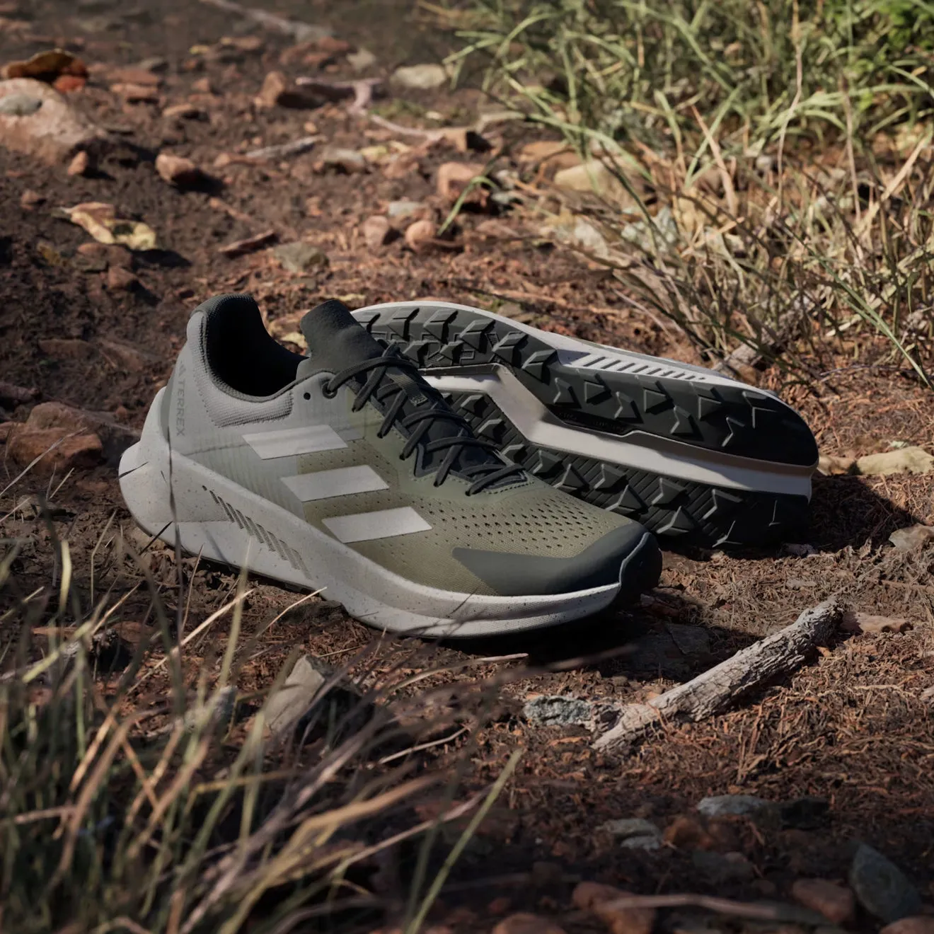 Adidas Terrex Soulstride Flow Trail Running Schuh Olive Strata / Wonder Beige / Kohle