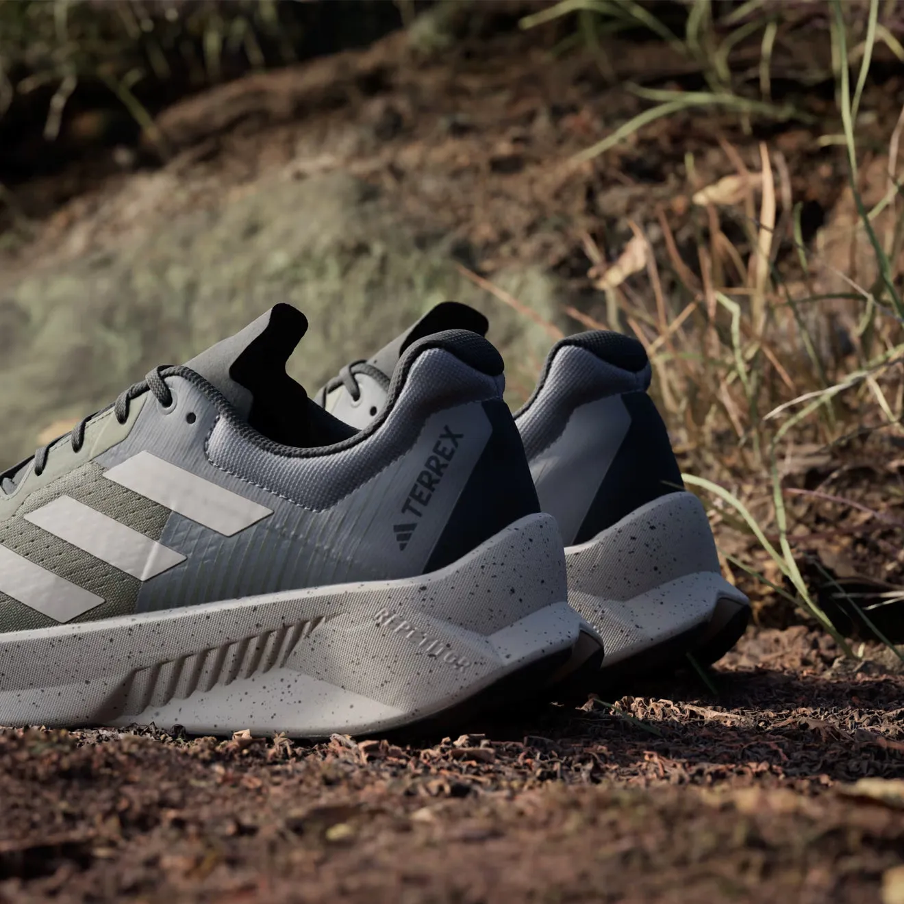 Adidas Terrex Soulstride Flow Trail Running Schuh Olive Strata / Wonder Beige / Kohle