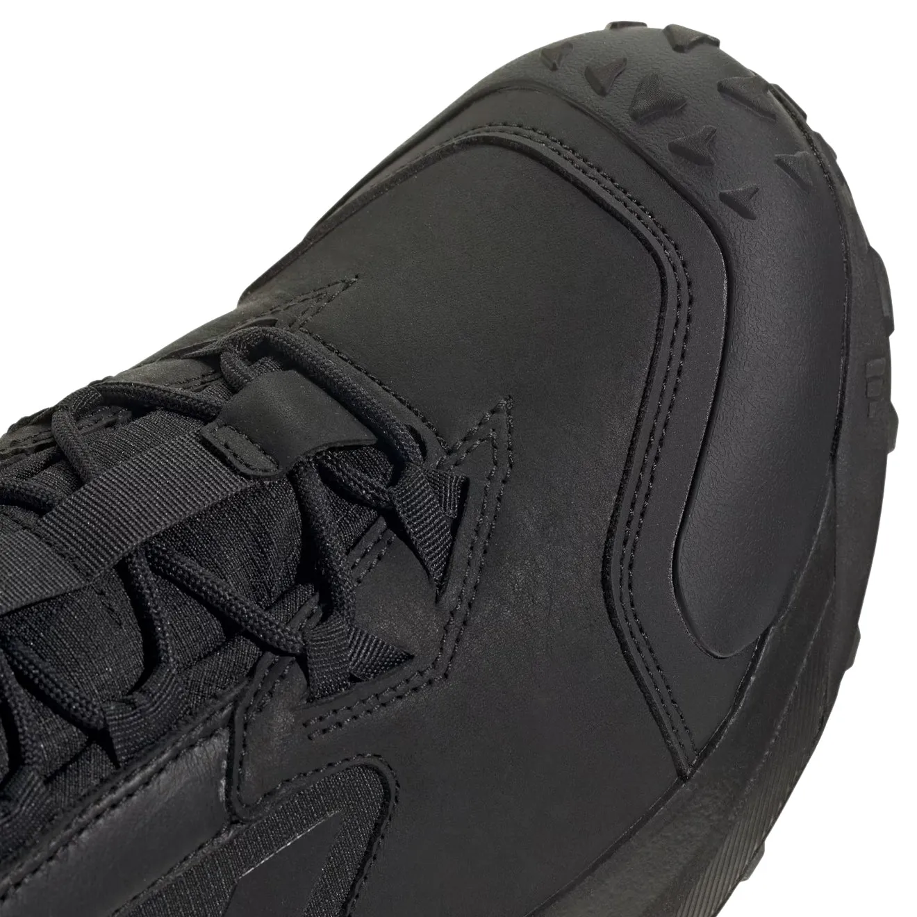 Adidas Terrex Winter Leder Stiefel im Mid-Cut-Design in Core Black / Core Black / Grey Four