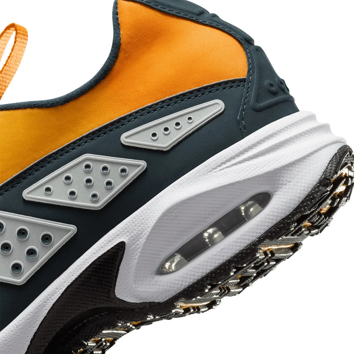 Air Max SNDR 'Canyon Gold Tiefes Meer'