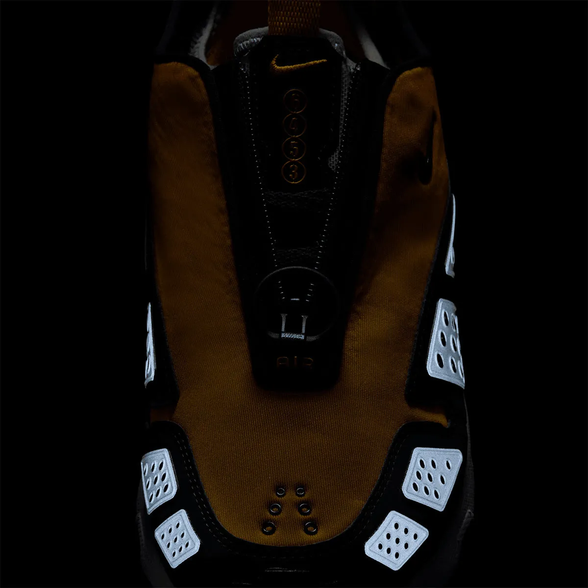 Air Max SNDR 'Canyon Gold Tiefes Meer'