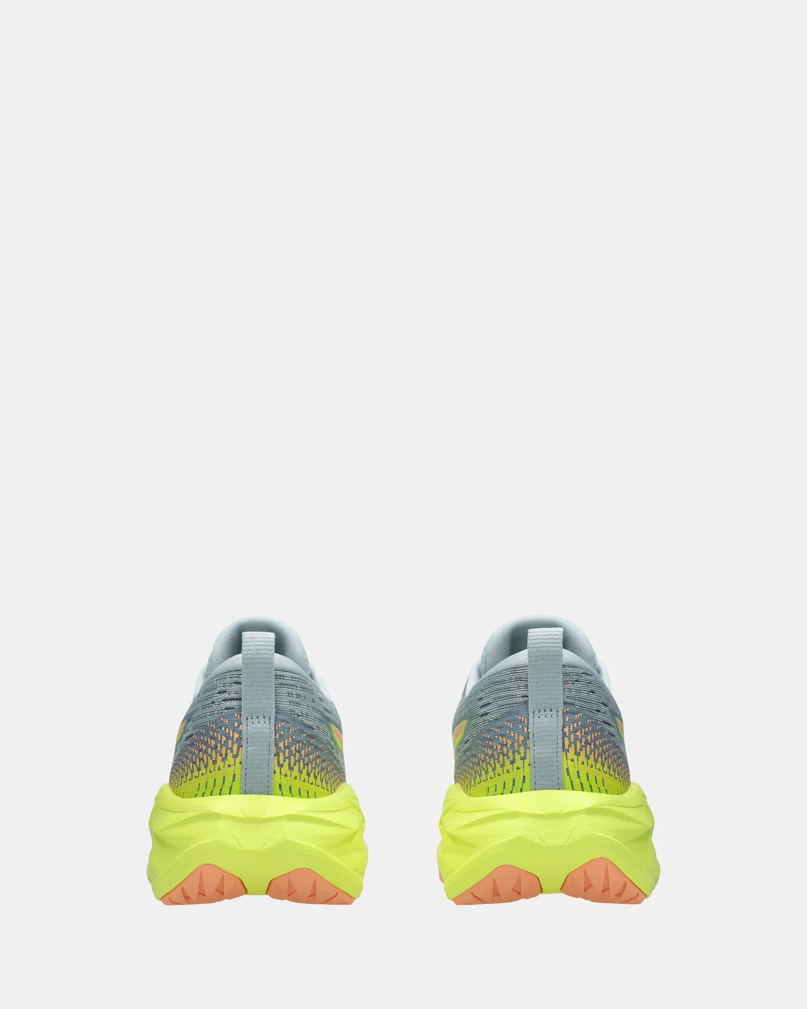 Asics Kinder-Schuhe Novablast 4 Grundschule Kühles Grau/Heller Sonnenstein