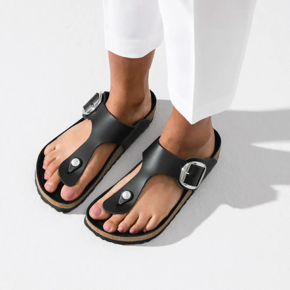 Birkenstock Damen Gizeh Sandale in schwarzem Ölleder mit großer Schnalle
