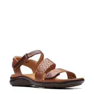 Clarks Damen Kitly Way Riemchensandalette in Hellbraun
