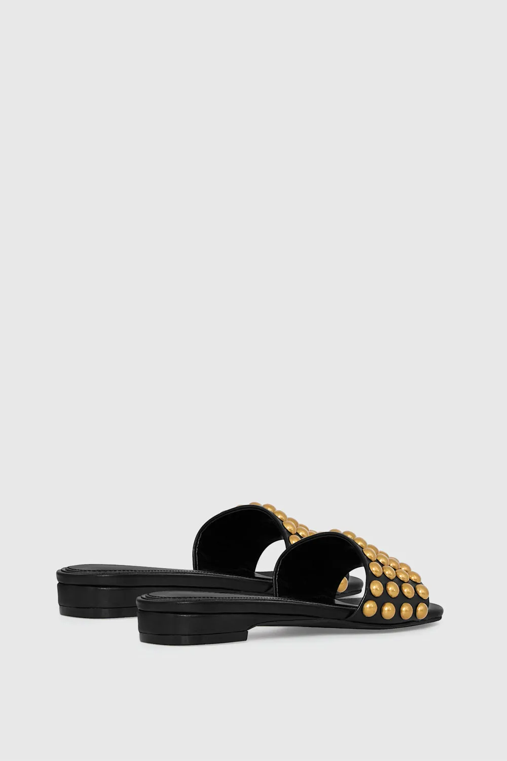 Kuppelbesetzter Sandalen