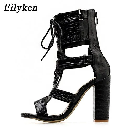Eilyken 2020 Neue Damen Sandalen mit Ausschnitten, Peep-Toe Gladiatoren-Sandalen, Modische Absätze, Geschwungene Damen Knöchelstiefel Sandalen, Größe 40, Modische Nova Schuhe