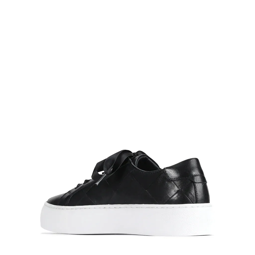 EOS Gewebte Schwarze Lederschuhe_Eos
