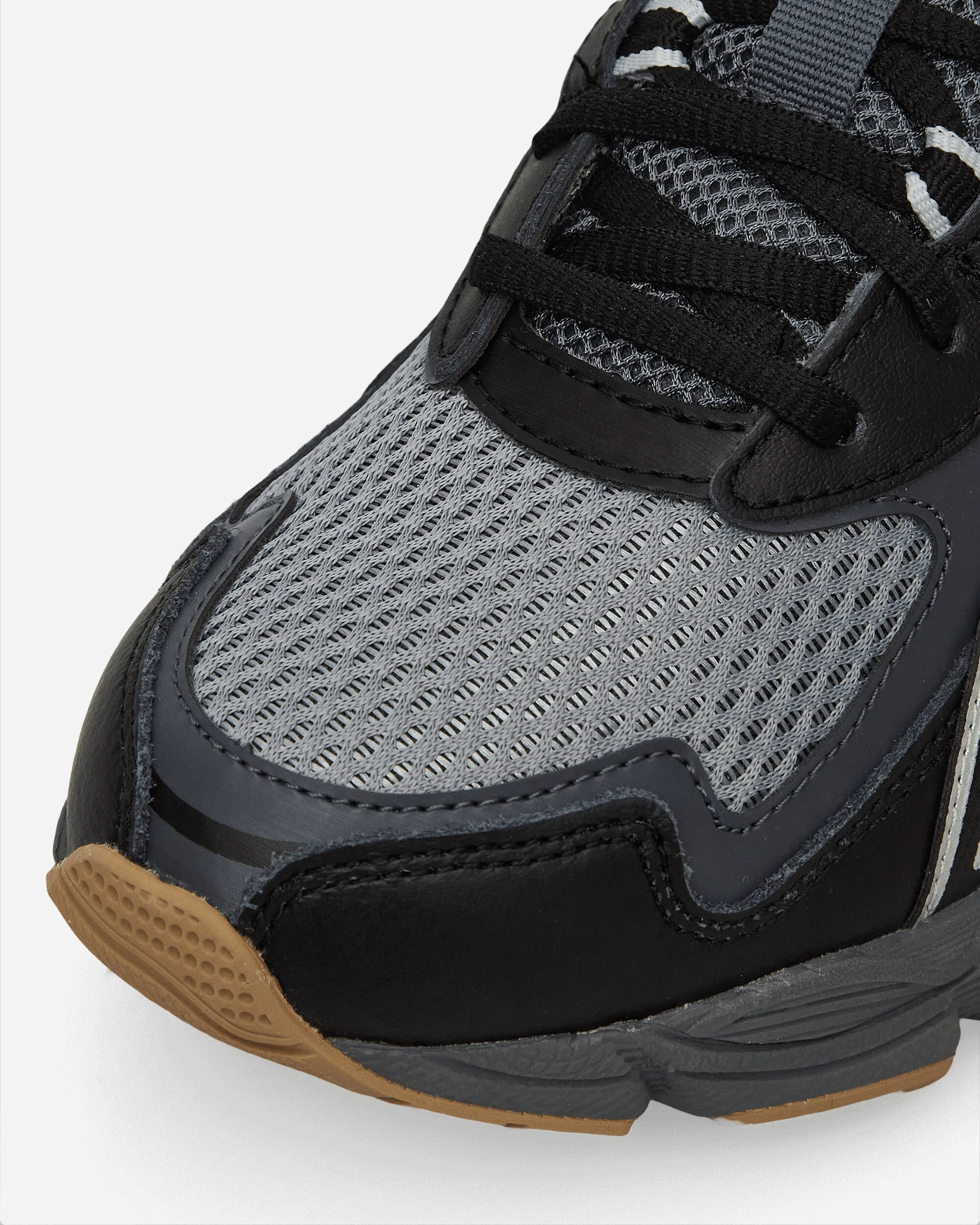 GEL-NYC 2055 Sneakers Lehmgrau / Schwarz