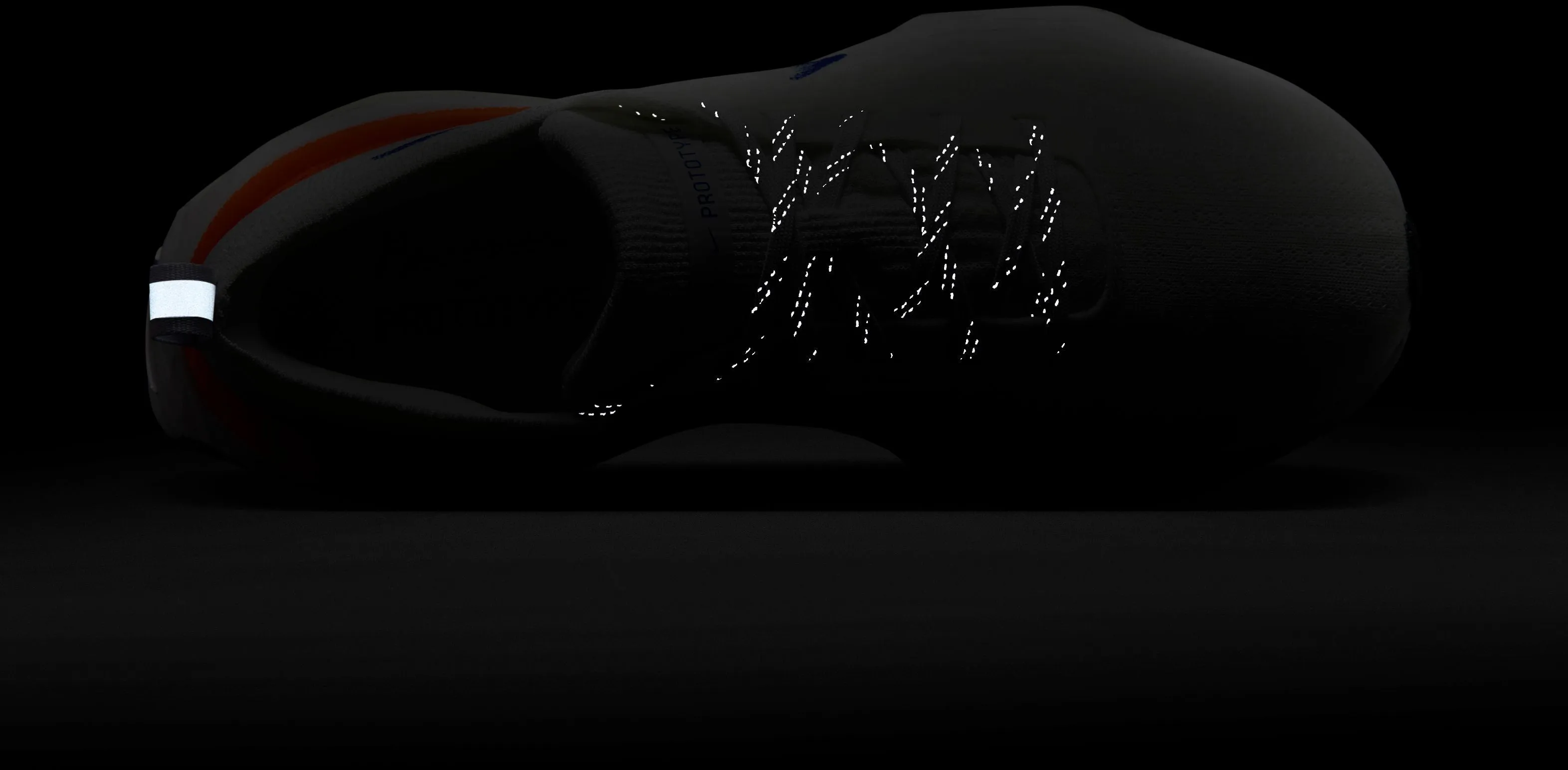 Invincible 3 Blueprint Damen Laufschuhe für die Straße