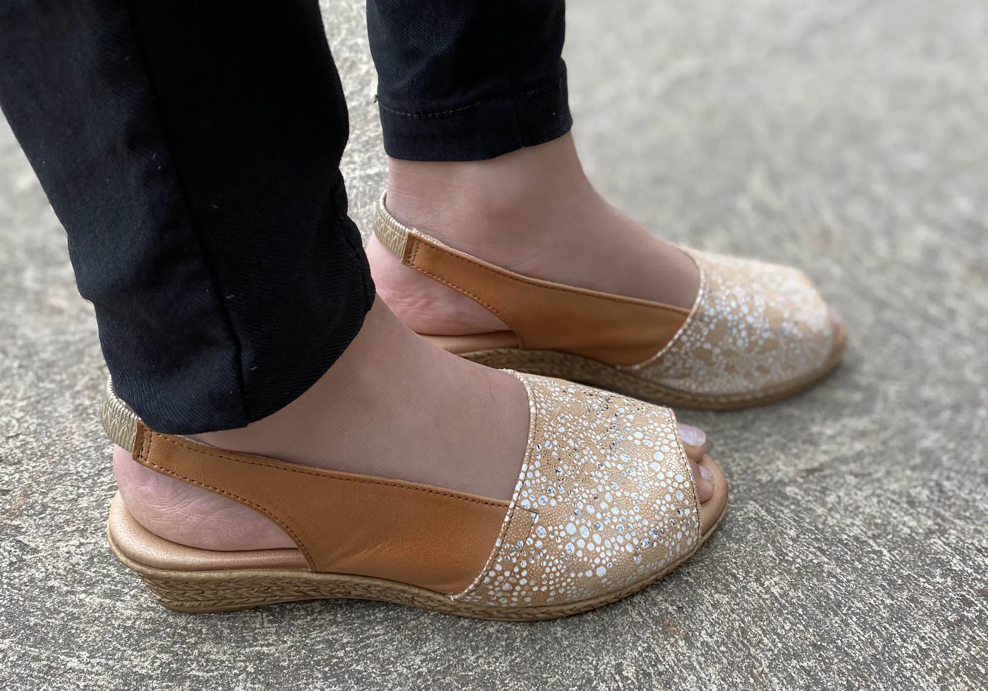 Lola Canales Lulu Damen Komfort Keilabsatz Sandalen Aus Leder Hergestellt In Spanien Lola Canales Schuhe