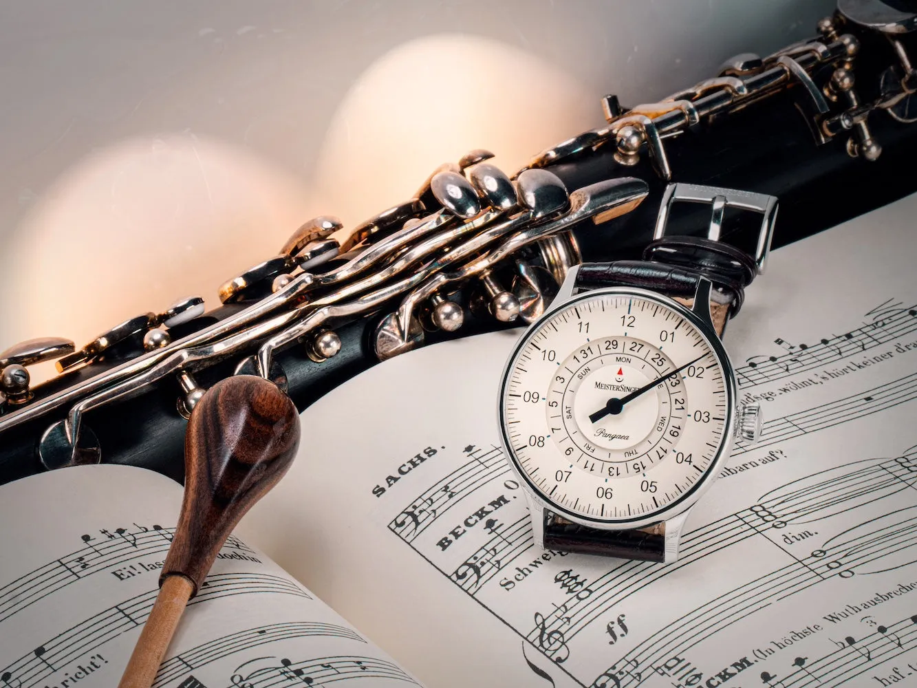 MeisterSinger Pangaea Tag Datum Uhr Schmuck_Meistersinger_Uhren