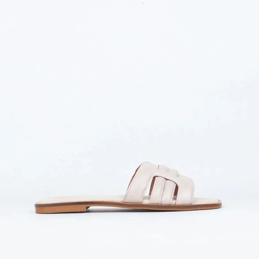 Nü x Neo Oona Elfenbeinfarbene Schuhe_Neo