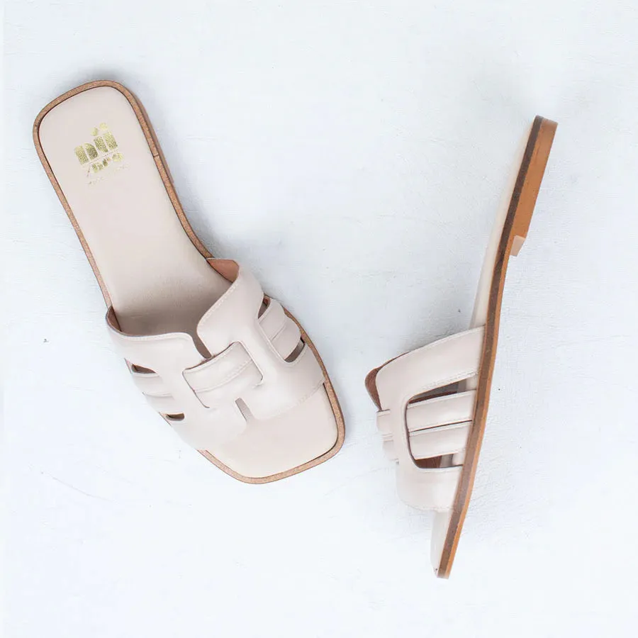 Nü x Neo Oona Elfenbeinfarbene Schuhe_Neo