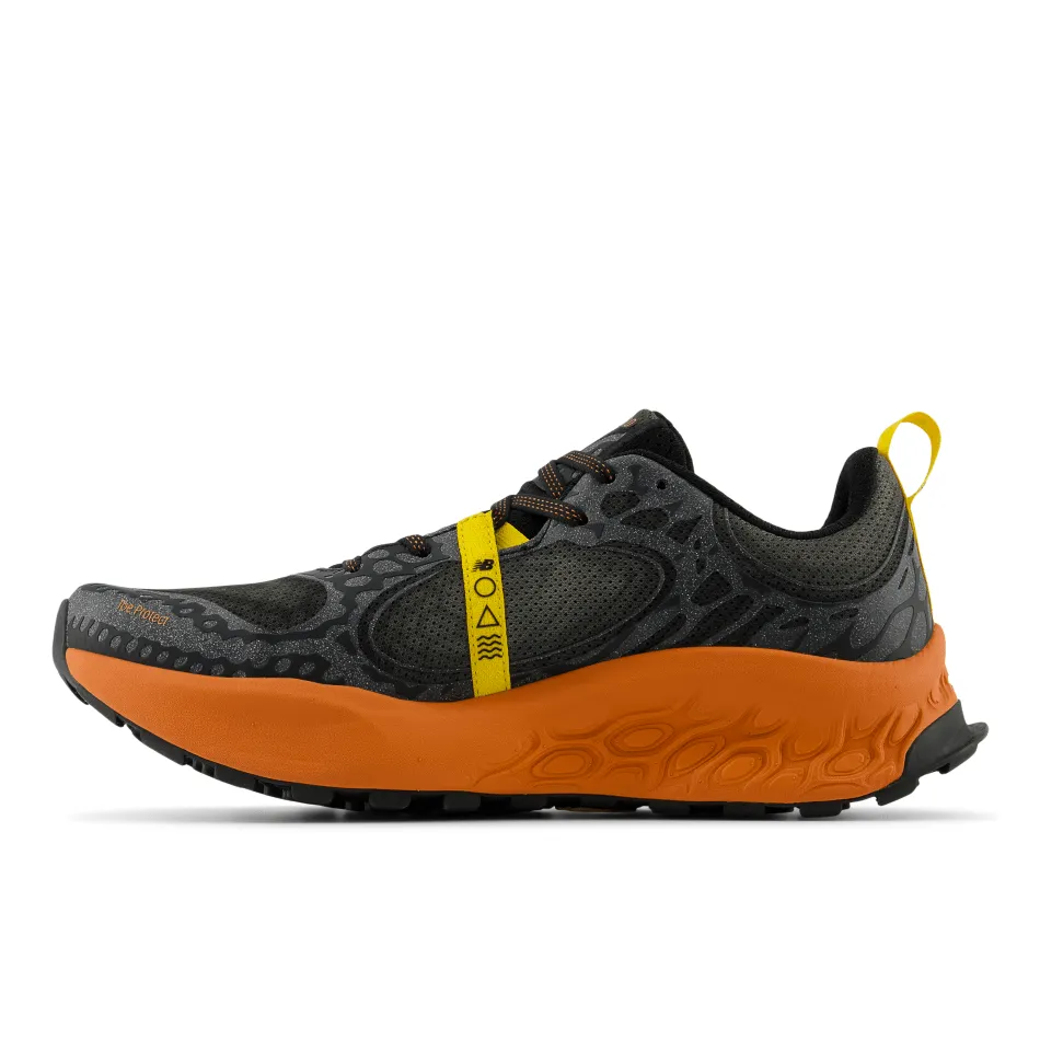 New Balance Hierro v8 Herren-Trailrunning-Schuhe in Schwarz/Orange AW24