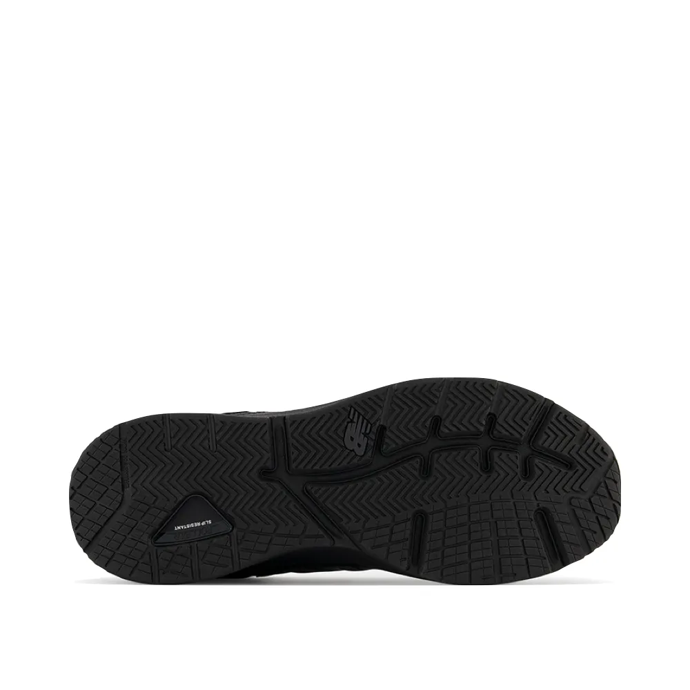 New Balance Herren MX857V3 rutschfester Sneaker in Schwarz