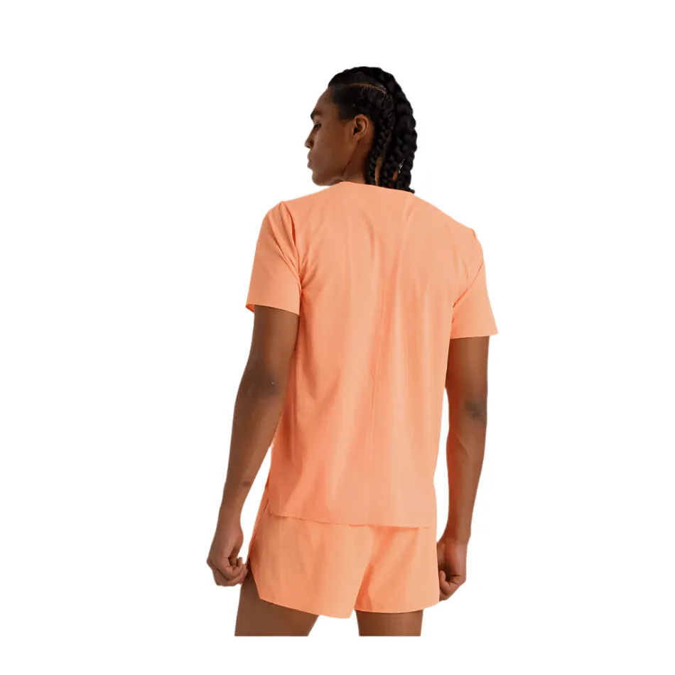 New Balance Herren Race Day Ultralight Kurzarm-T-Shirt in Hot Mango SS25
