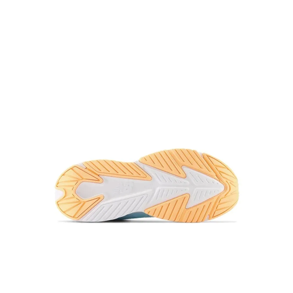New Balance Schuhe Rave Run v2 Eisblau (Größe 3,5Y-5Y)