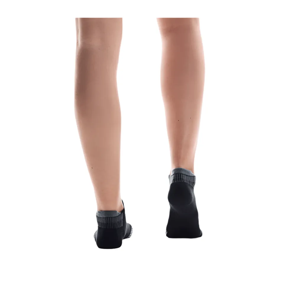 Über Unisex Performance Laufsocke Low Rise SS25