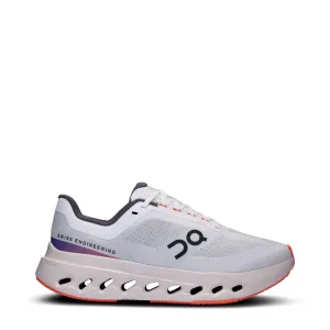 Zu den Women's Cloudsurfer Next Sneakern in Weiß/Flammenfarbe