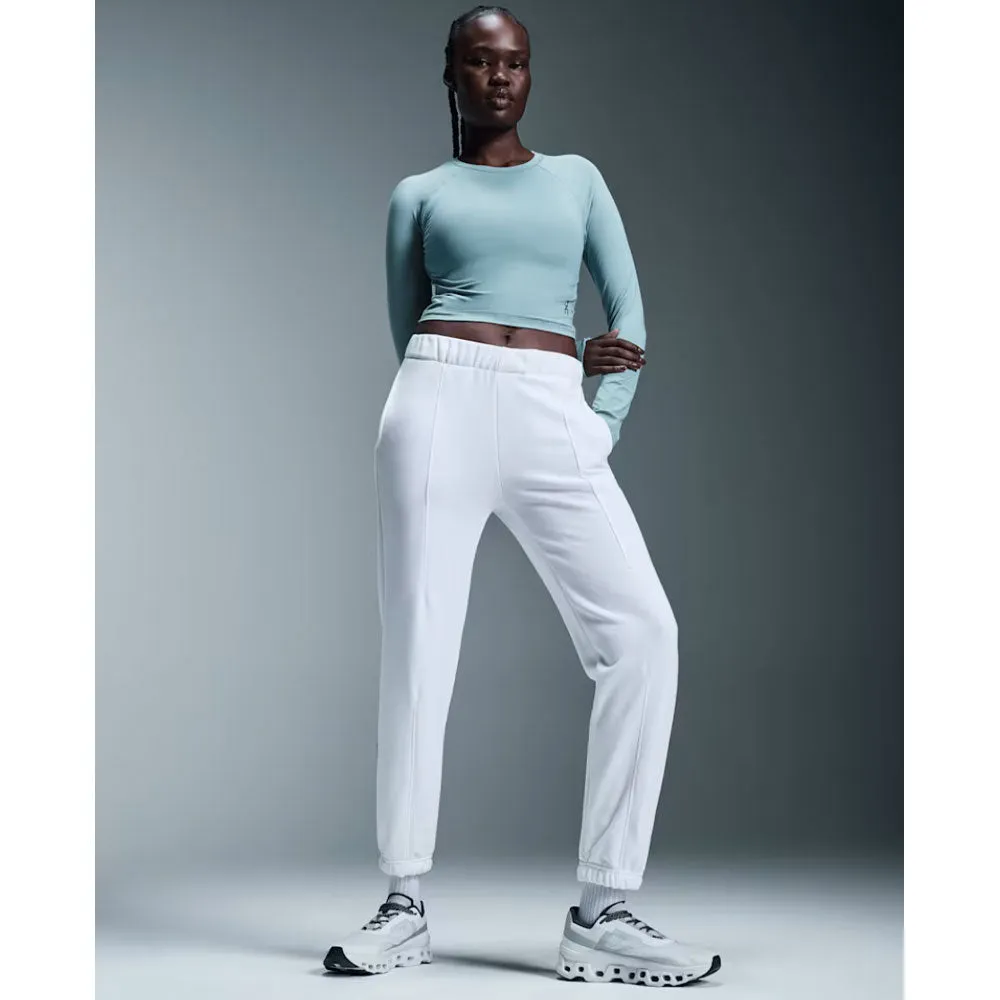 Über Damen-Clubhosen - Weiße On-Cloud-Schuhe