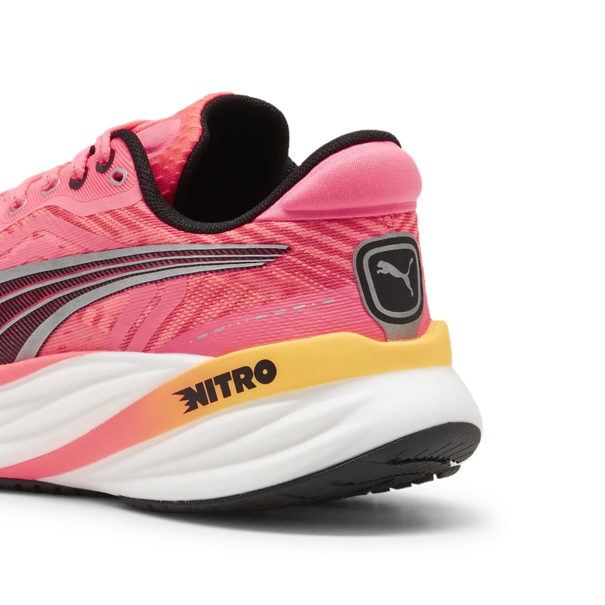 Puma Damen Magnify NITRO 2 Tech - Sonnenstrom-Sonnenuntergangsglühen-PUMA Weiß - AW24