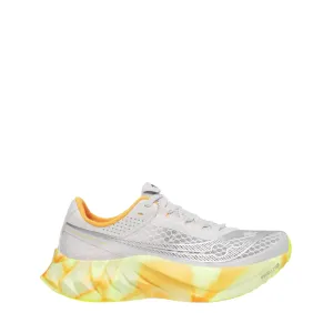 Saucony Damen Endorphin Pro 4 Laufschuhe in Nebel/Schäl SS25