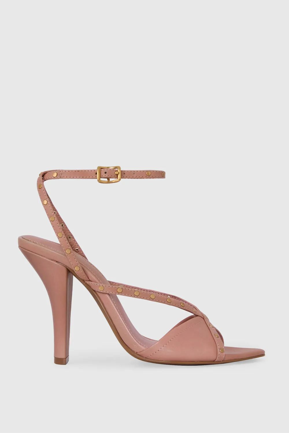 Besetzter Sandalen