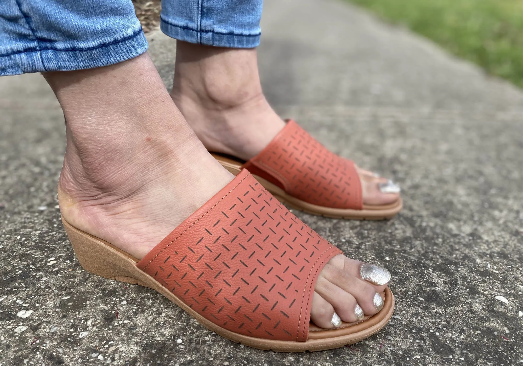 Usaflex Endigo Damen Brasilianische Bequeme Gepolsterte Leder Slides Sandalen Usaflex Schuhe