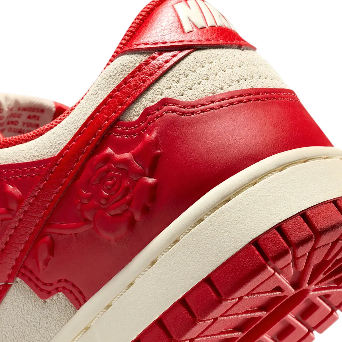 Wmns Dunk Low 'Rote Rosen'